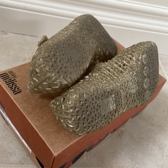 Mini Melissa Campana shoe gold size toddler 11 - Picture 7 of 8